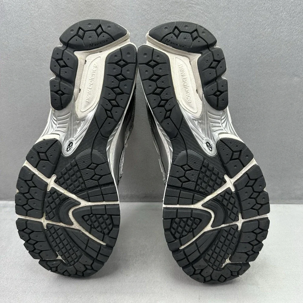 Womens 8.5 / Mens 7 (D) New Balance 1906R Shoes Black / Silver Athletic Sneakers